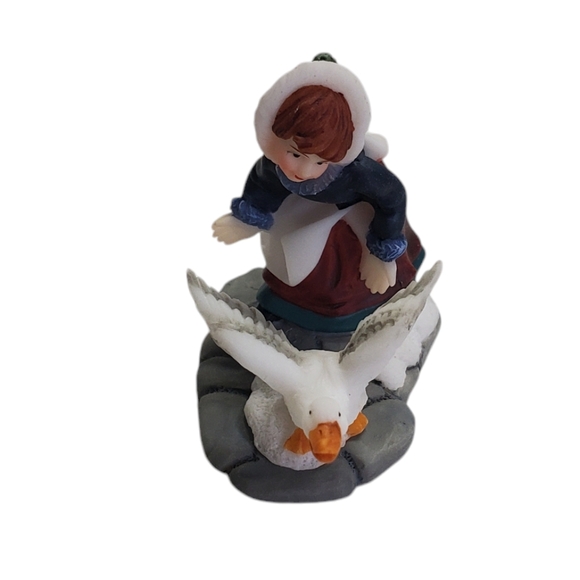 Santa's Workshop 2002 Girl and Duck  Resin Accessory VTG Christmas Village - Picture 10 of 10